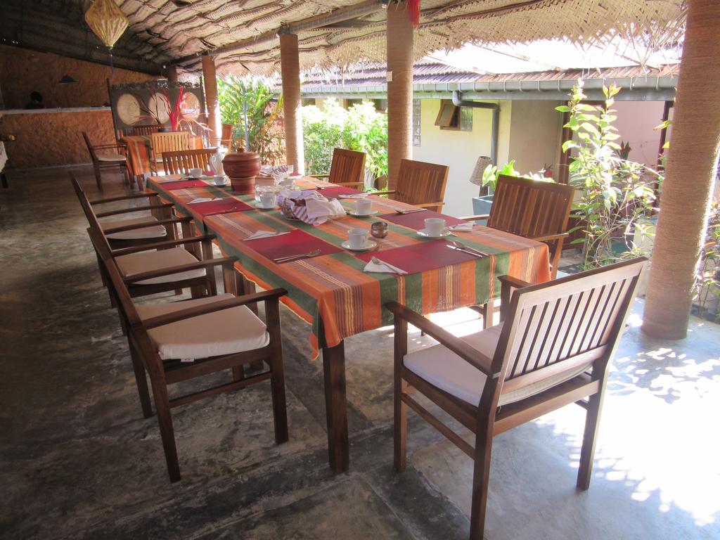 Lazy Lizard Hotel Galle Exterior foto